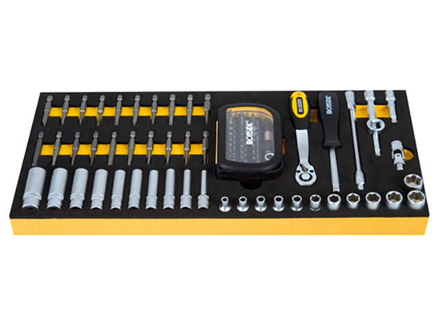 Module N°4-e: 81 Douilles & Bits 1/4"